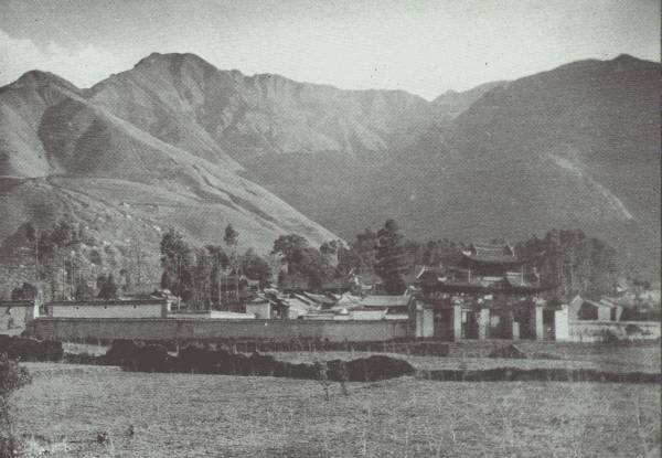 CONFUCIAN TEMPLE AT TONG-CH'UANFU

Where the Author's life was miraculously saved; first temple in which
the Author lived. Later, in Tibet, his life was again saved.